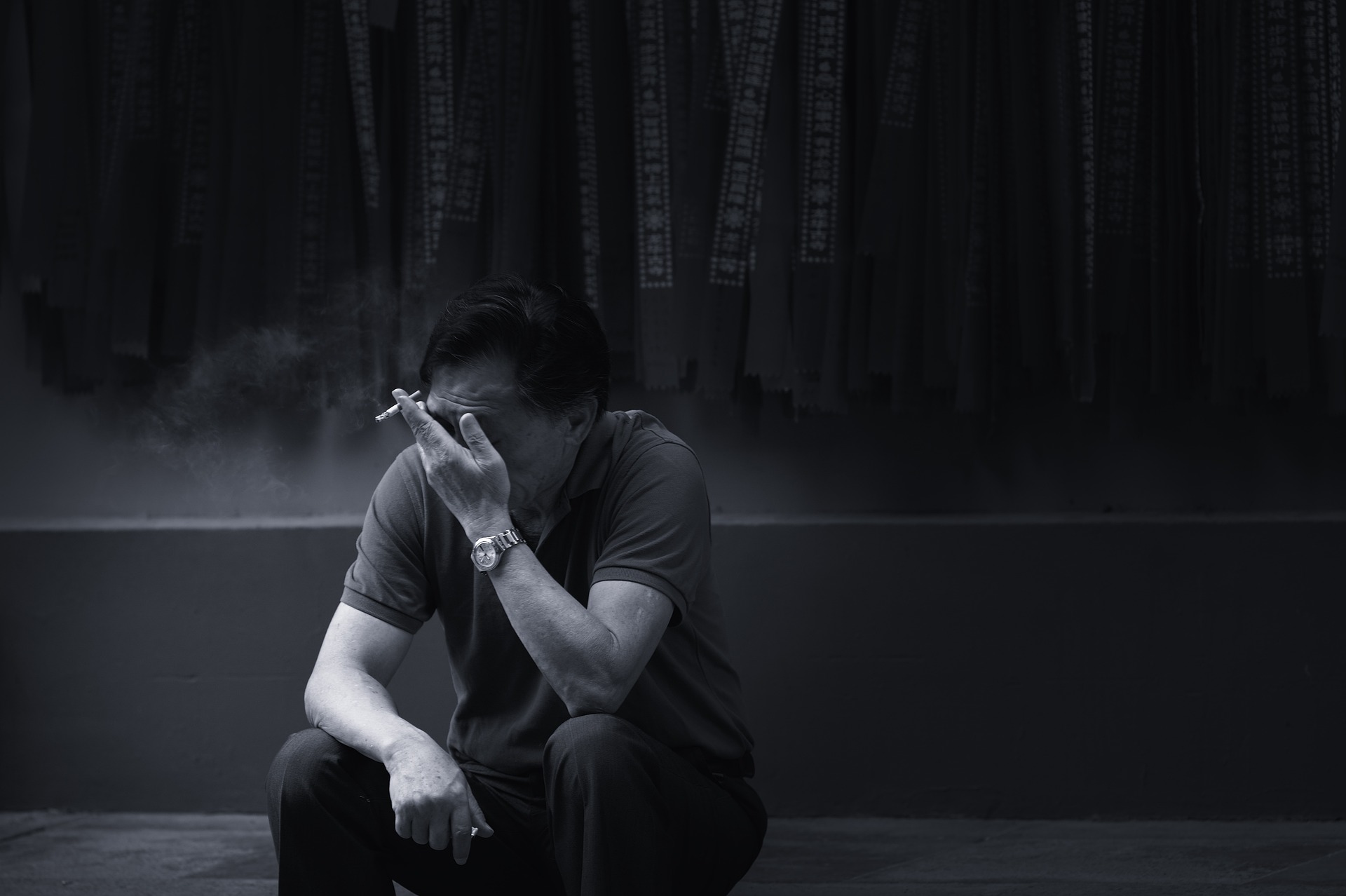 sad-man-5019913_1920