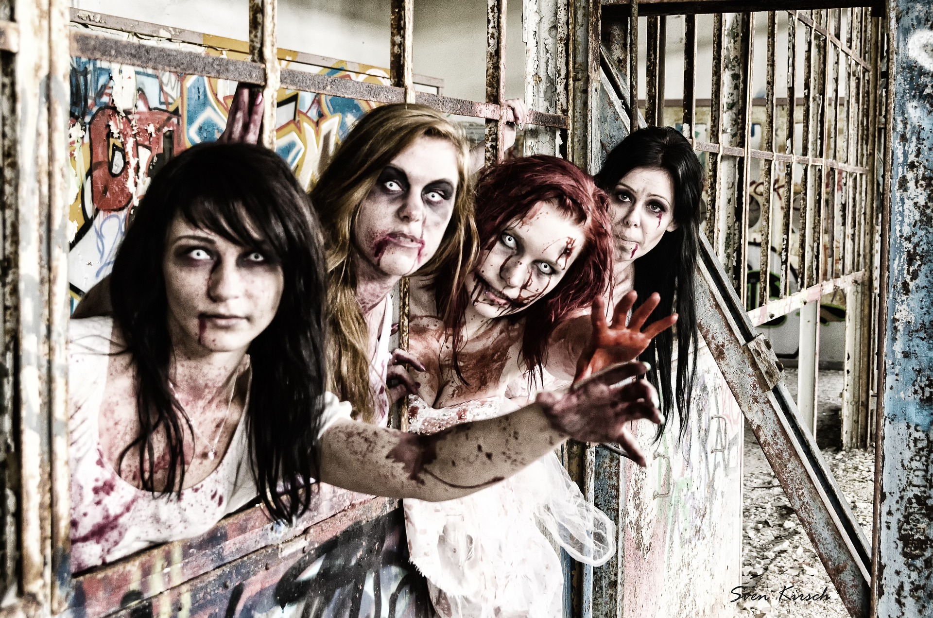 zombies-598393_1920